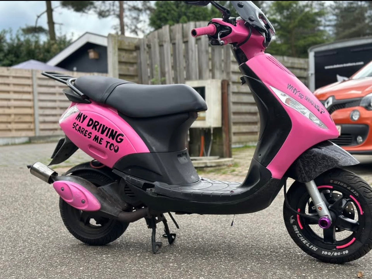 💗🔥 Piaggio Zip Stunt 70cc – Unieke Custom Build 🔥💗