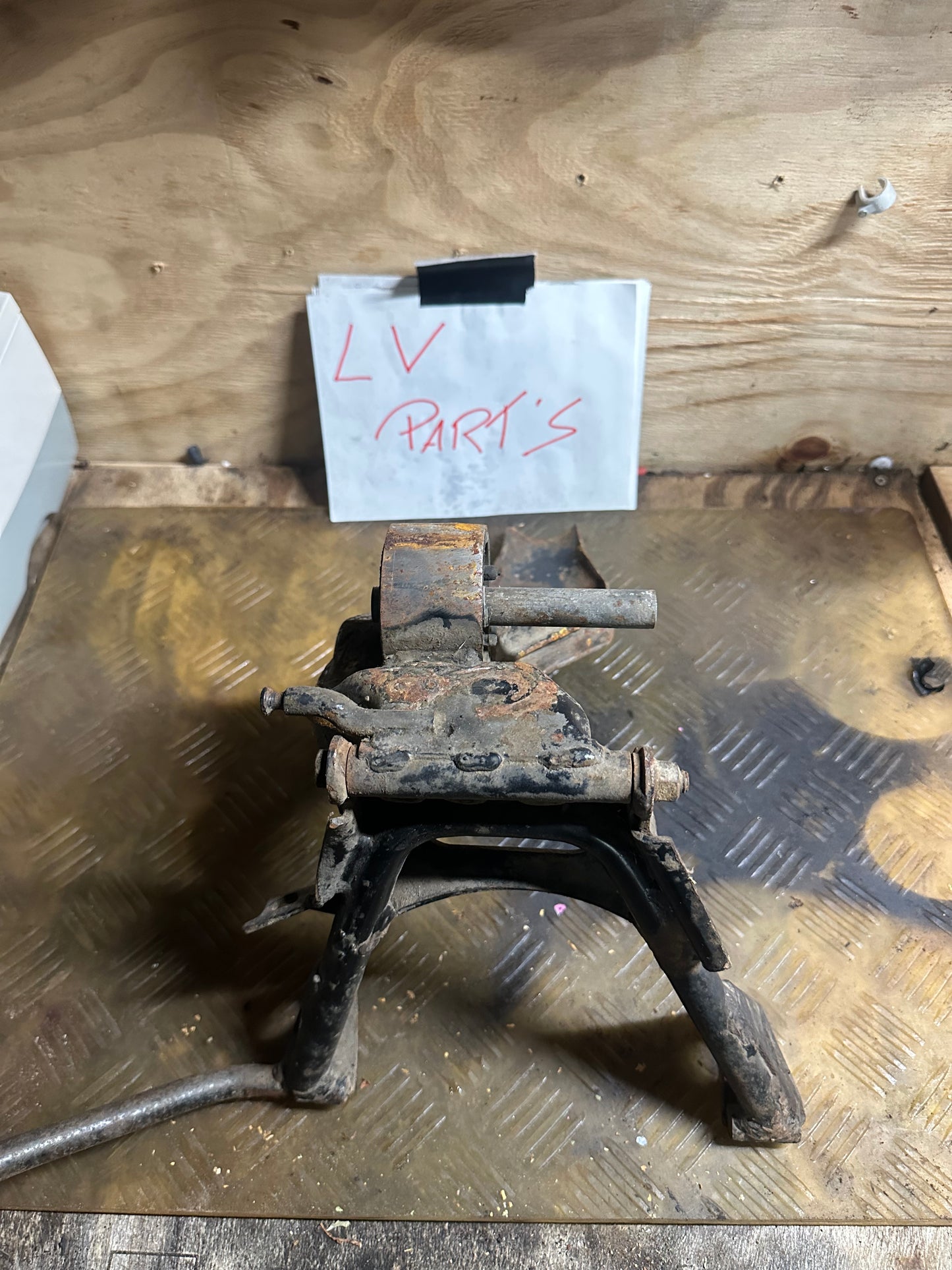 Swing arm