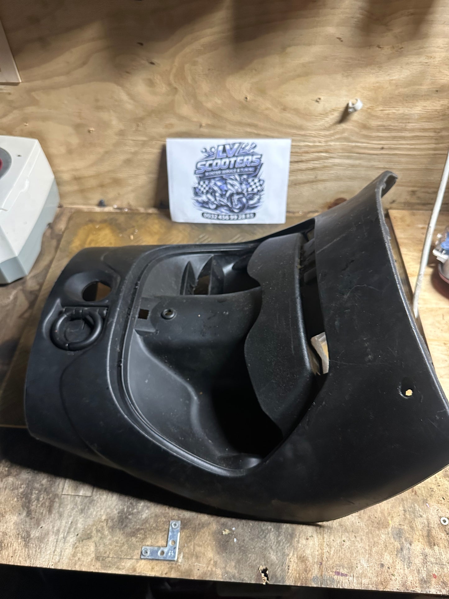 Piaggio zip beenschild zonder klep