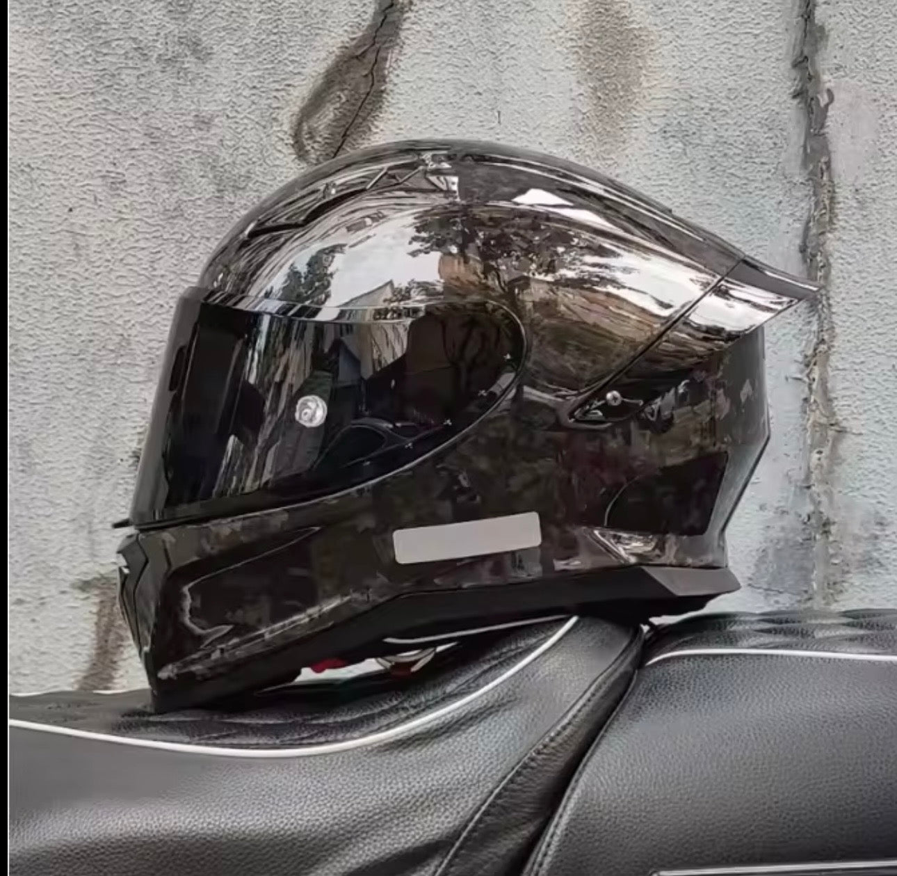 🏍️ Premium Full-Face Motorhelm – Carbon Look & High Performance