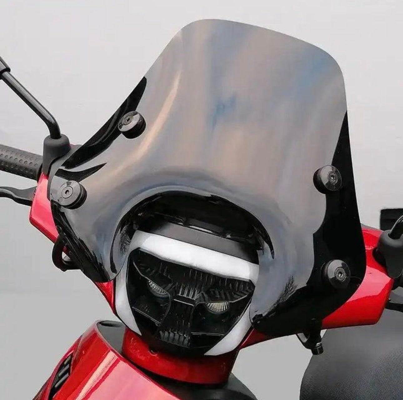 ACTIE - Piaggio Zip laag windscherm – smoked uitvoering