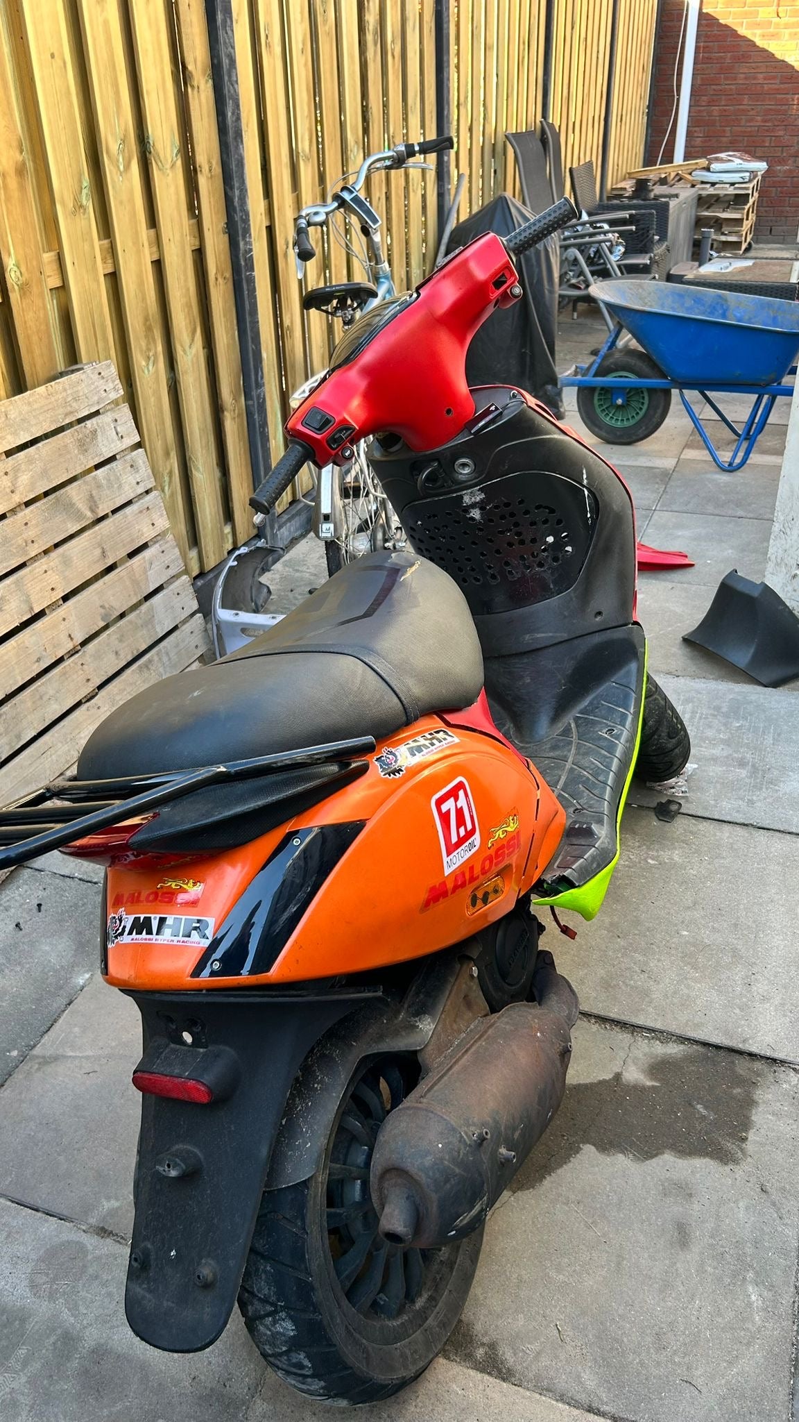 🔥💥 Piaggio Zip 150cc Watergekoeld 2T – BRUTE CUSTOM BUILD • EXTREEM SNEL 💥🔥
